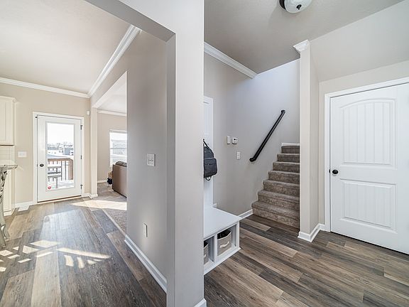 5th image of 4309 Douthart Pl