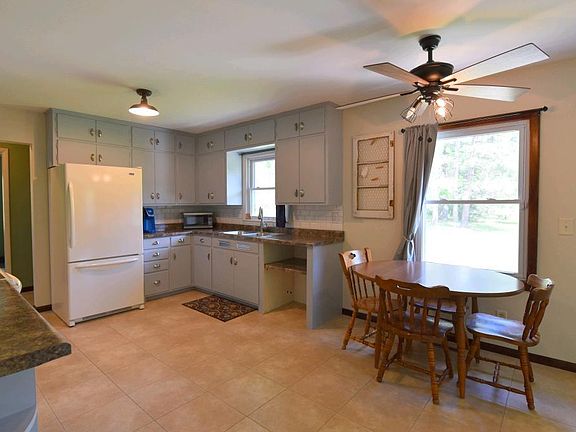 5th image of 13329 White Pine Dr