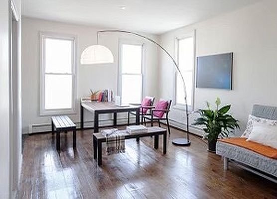 1st image of 376 Palmetto St #3