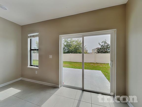 3rd image of 4648 Lindever Ln