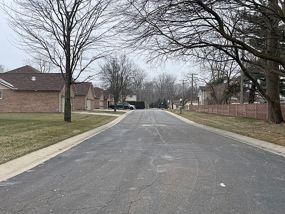 4th image of 22158 Brehmer Ct #20