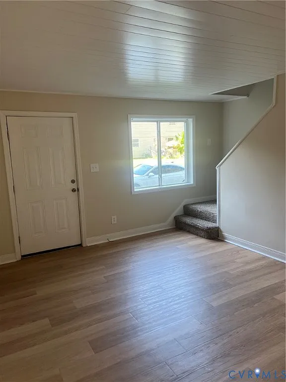2 bed, 1.0 bath, $850 — Photo 2