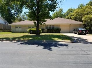 209 Georgian Rd, Fort Worth, TX 76134
