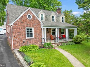 438 Hutchinson Ter, Holmes, PA 19043