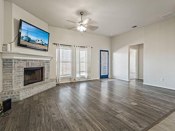 3rd image of 3507 Saratoga Ave