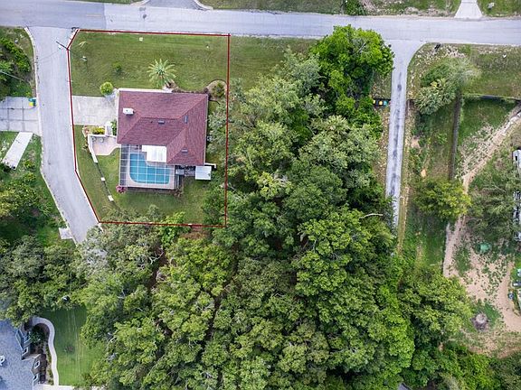 5th image of 1220 Country Club Rd