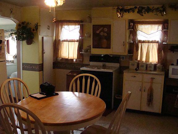 3rd image of 5447 N State Road 71