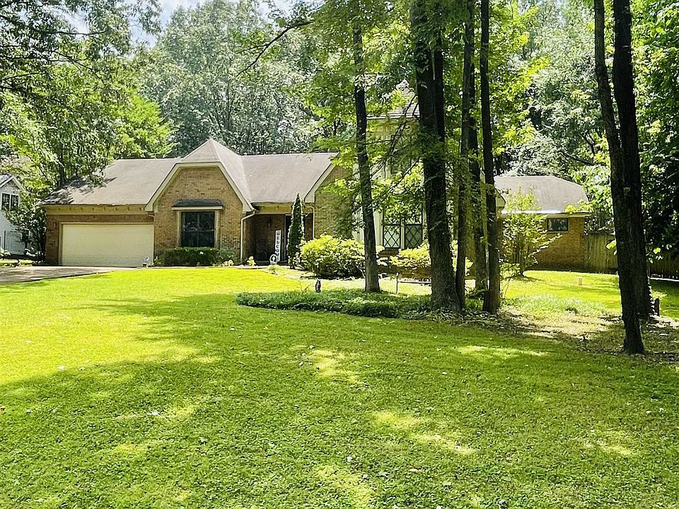 1st image of 96 Vine Grove Ln