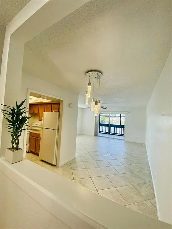 1 bed, 1.0 bath, 710 sqft, $1,589 — Photo 3