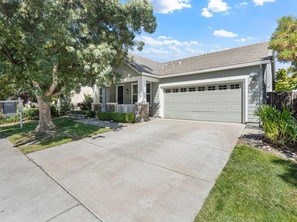 1131 Tulloch Dr, Tracy, CA 95304