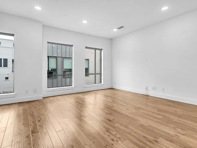 4934 Camdale — Photo 23