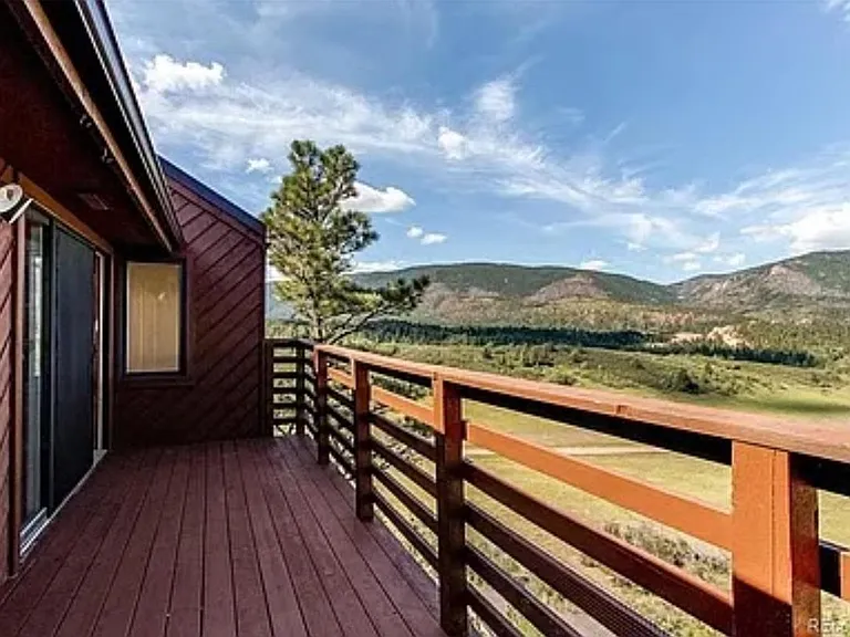 4555 Sentinel Rock — Photo 3
