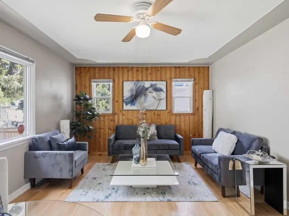 3711 Centre B St NW, Calgary, AB T2K 0W1