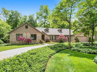 30594 Raintree Dr, Granger, IN 46530