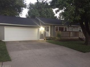 2015 Sycamore St, Akron, OH 44301