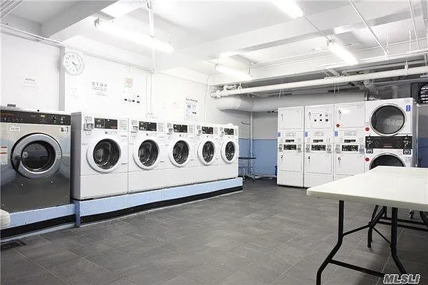 Sold by R New York | media 23