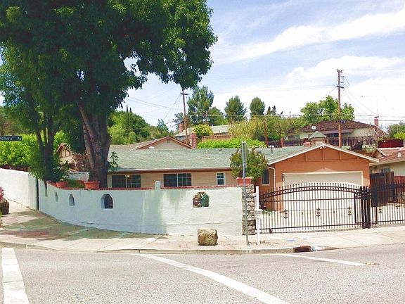 2nd image of 451 War Admiral Ave