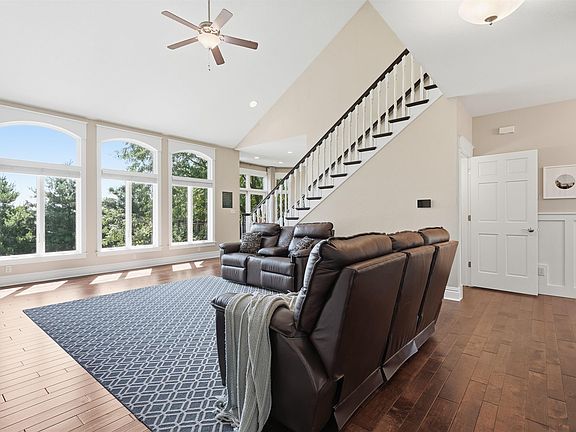 5th image of 310 12th St NE