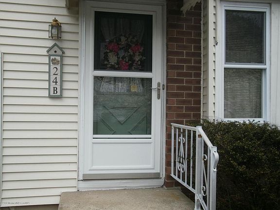 5th image of 24B Easton Dr #55