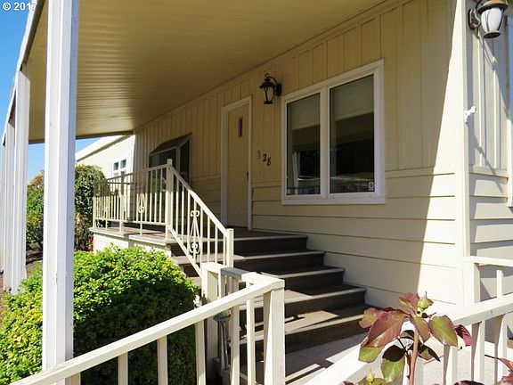 3rd image of 1800 Lakewood Ct Spc 28