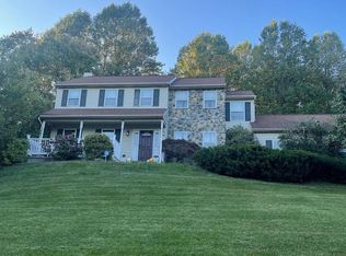 1369 Steeple Chase Rd, Downingtown, PA 19335