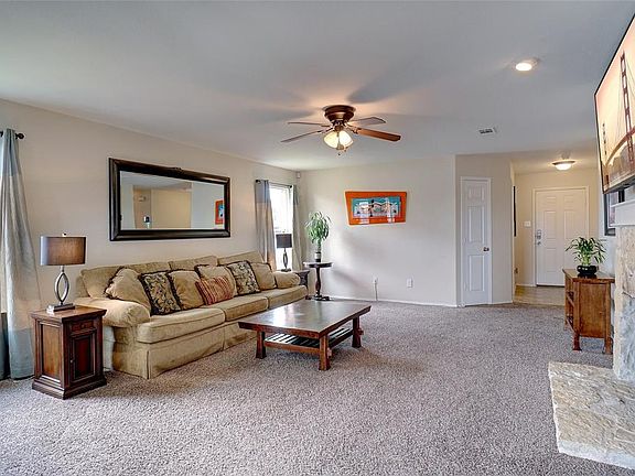 4th image of 436 Sandy Creek Dr