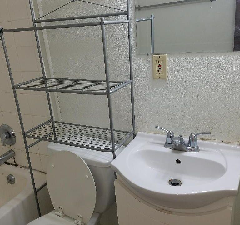 2nd image of 306 W Fayette St APT 6