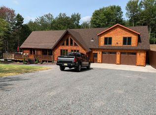 329 Minsi Trl W, Long Pond, PA 18334
