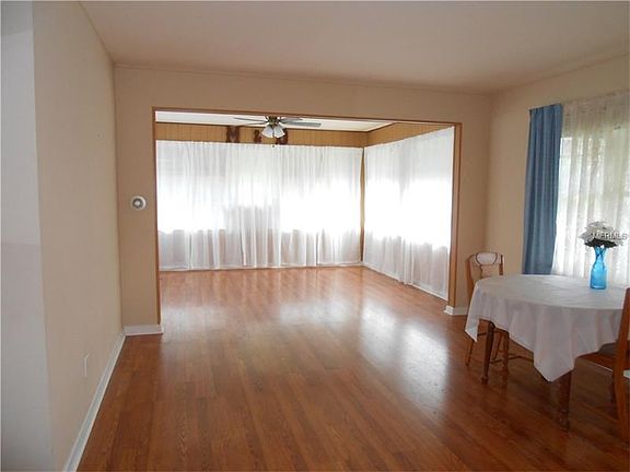 5th image of 33 E Dicie Ave