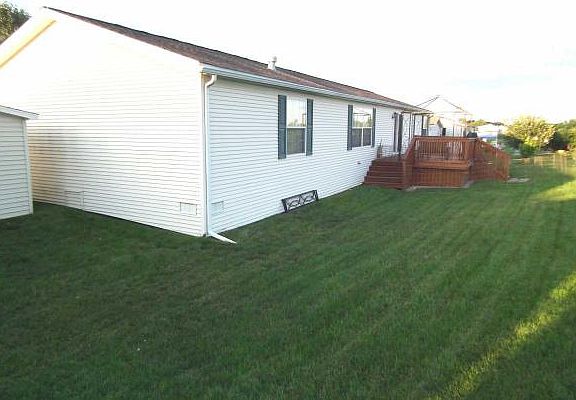 4th image of 112 Riverview Cir