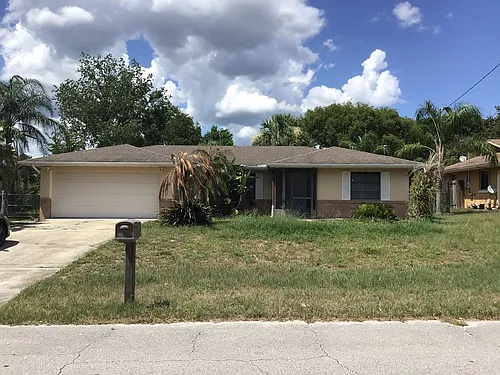 818 N 4th Ave Photo 1