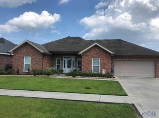 460 Sugar Plum St, Houma, LA 70364