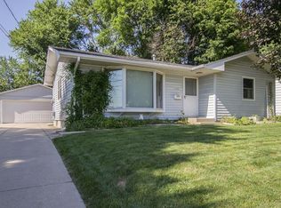 2230 1st Ave, Marion, IA 52302