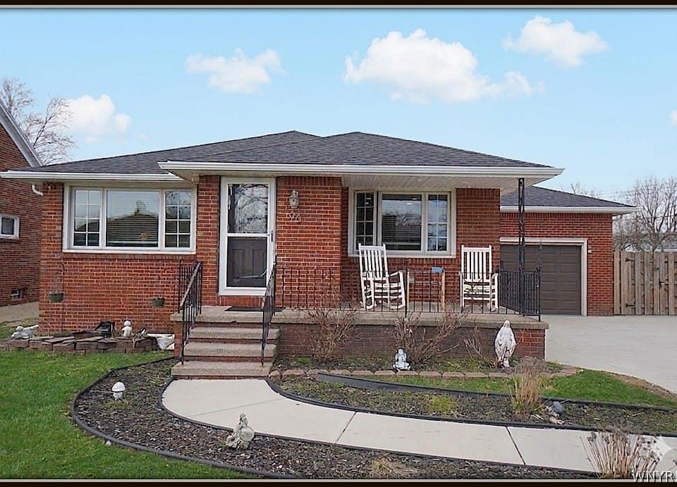1st image of 90 Brinker Rd