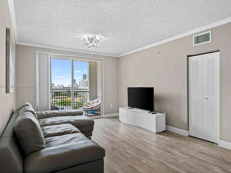 17150 N Bay Rd #2913 — Photo 10
