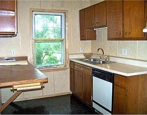 5th image of 818 Churchill Dr