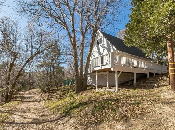 222 Lilac Way, Cedar Glen, CA 92321