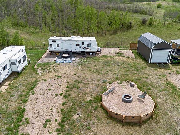 2nd image of 37 Buffalo Lane Rural Stettler #6