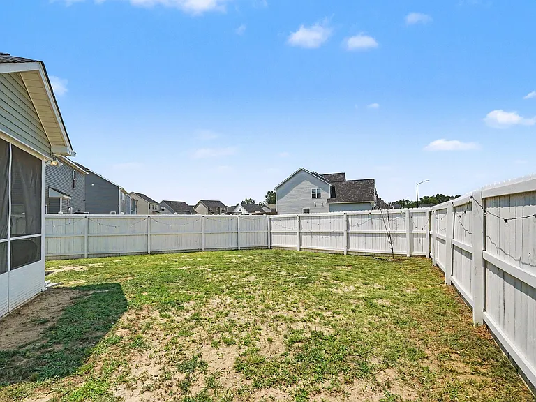 536 Amusement Dr — Photo 21