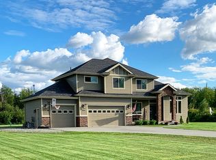 10556 E Nighthawk Cir, Palmer, AK 99645