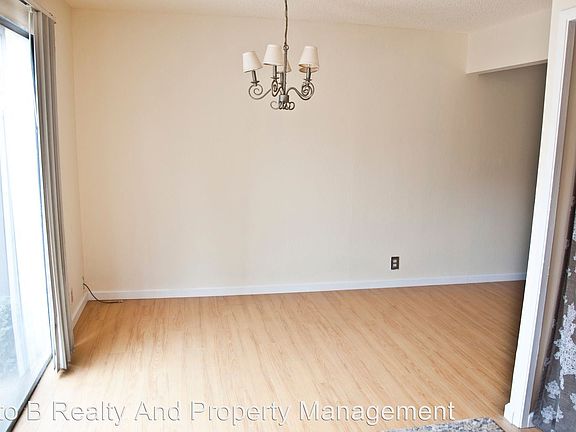 3rd image of 5386 Fig Grove Ct