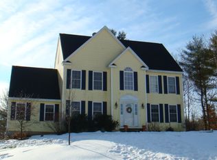 80 Ladyslipper Dr, Newmarket, NH 03857