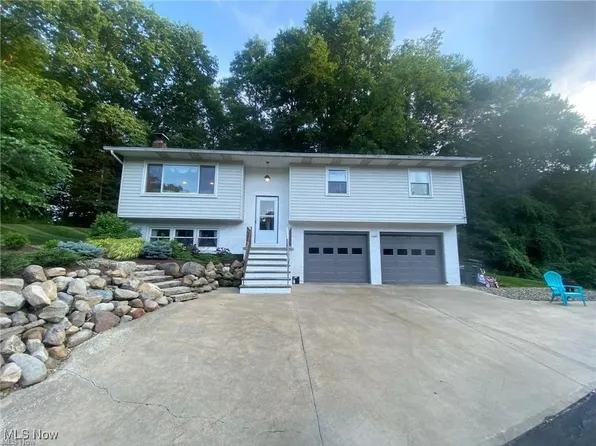 10447 Infirmary Rd, Mantua, OH 44255