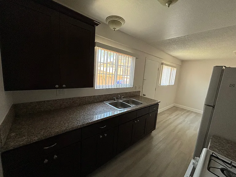 6964 Fulton St #1/2-B — Photo 8