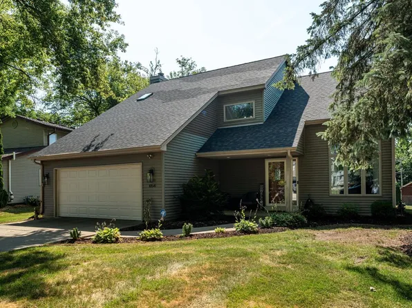 10541 W Pine Ridge ROAD, Milwaukee, WI 53228