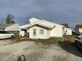 906 W South St APT 3, Greenfield, IN 46140