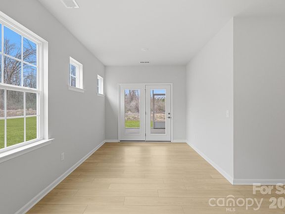 5th image of 5450 Redbud Rd #66