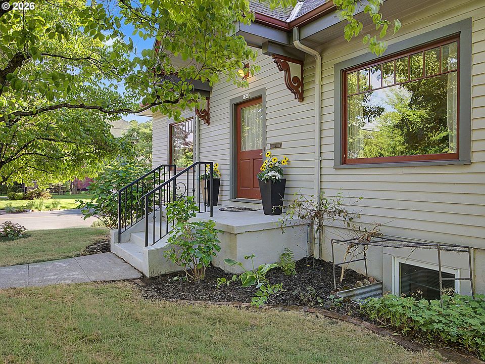 1st image of 5241 SE 45th Ave