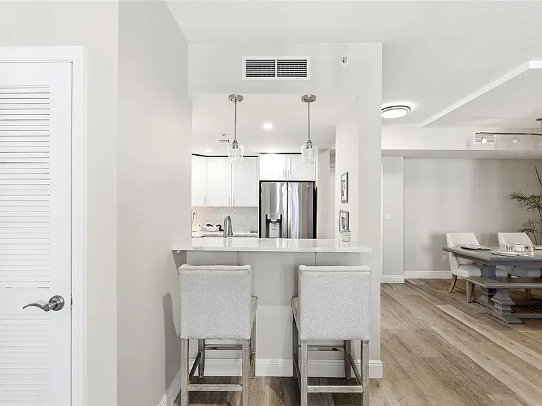 511 SE 5th Ave #2122 — Photo 9