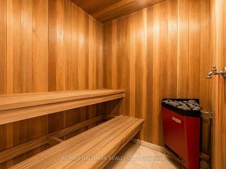 51 Risebrough Ave — Photo 28